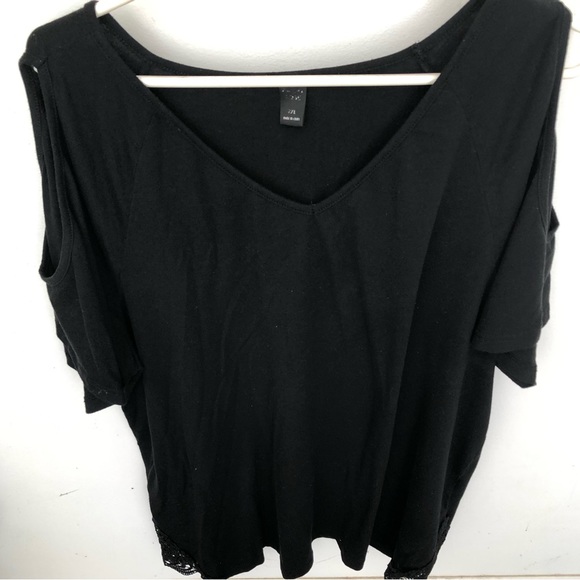 FASHION PLUS COOL SHOULDER TEE SIZE 2X - Picture 3 of 5